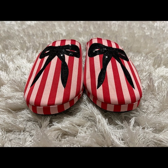 Brand 🆕VICTORIA'S SECRET Signature Satin & Bow Slippers - Picture 7 of 12